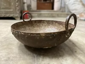 OLD VINTAGE RARE HANDMADE RUSTIC IRON KADAI WOK / DEEP FRYING PAN, KITCHENWARE - Picture 1 of 12