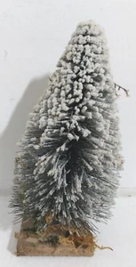 I117514 Presepe - Albero Abete innevato - h. 21 cm - Picture 1 of 3