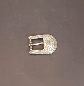 Boucle de ceinture vintage 1993 ROC Taiwan métal style sud-ouest tête femme argent - Photo 1/8