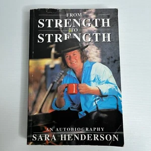 Libro de bolsillo autobiografía From Strength To Strength de Sara Henderson - Imagen 1 de 11