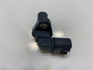 S629 New Crankshaft Position Sensor OEM# 3322063J00 - Picture 1 of 4