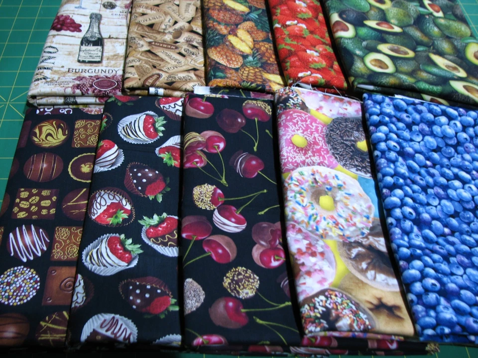 Lote B de tela de algodón de 10 yardas - comida y cocina (cortes de 1 yarda) Foto 1 de 1