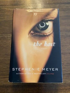SIGNED The Host By Stephenie Meyer 1st Printing First Edition 2008 HCDJ - Picture 1 of 12