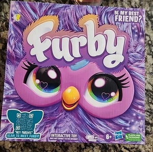 Hasbro Furby Purple Interactive Plush Toy 600+ Responses Voice Activated - New - Picture 1 of 5