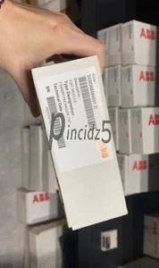 ABB FS450R17KE3/AGDR-71C Module Brand New Fast Shipping FedEx or DHL - Picture 1 of 1