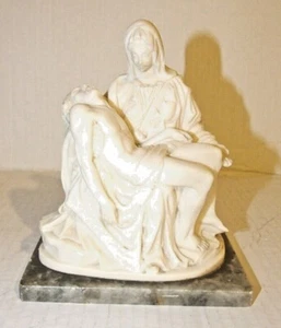Vintage Pieta (Michelangelo) Jesus & Mary after Crucifixion Figurine Marble Base - Picture 1 of 6