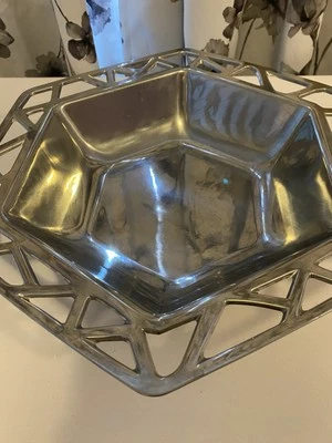Wilton Armetale Sunflower Metal Dish Bowl Tray, 14 Inch Aluminum - Image 1 of 4