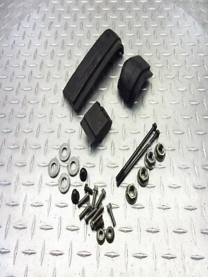 1999 99-04 Kawasaki Vulcan 1500 Drifter OEM amortecedores de borracha cabeça de cilindro traseiro - Imagem 1 de 4