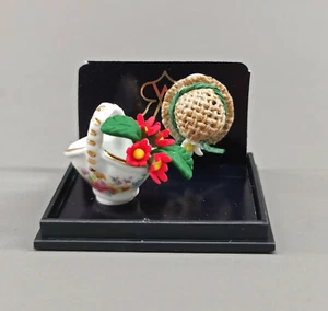 9911096 Reutter Miniatures Maison de Poupée Porcelaine Corbeille Fleurs Paille - Picture 1 of 2