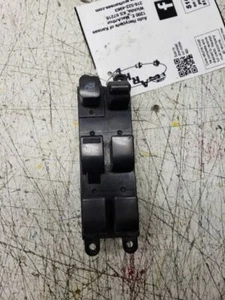 Interruptor puerta delantera SENTRA 1999 1022405 - Imagen 1 de 7