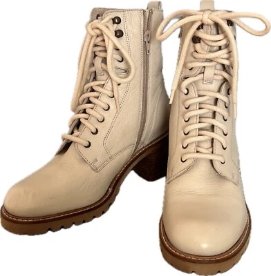 Seychelles Irresistible Cream Combat Boots With lace-up Design, Size 7 Foto 1 de 4