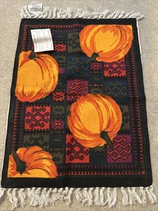 Vintage Homespun Hand Made Rug Halloween Fall Night Pumpkins 90’s     22”x34” - Picture 1 of 7