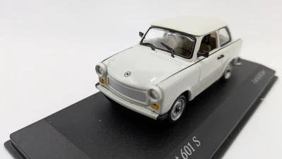 MINICHAMPS Trabant 601S 1985 - 1:43 - 400014000 - белый - оригинальная коробка - новый - Изображение 1 из 4