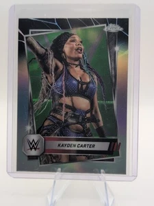 2025 Topps Chrome WWE - Kayden Carter #186 Neon Green & Black Refractor - Picture 1 of 2