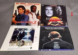 BUNDLED SETS OF COLLECTIBLE LASER DISCS - UNTESTED. - Foto 1 di 5