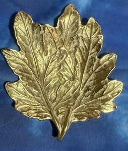 1948 Virginia VCM Metalcrafters Brass Chrysanthemum Leaf Trinket Dish - Picture 1 of 3