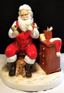Royal Doulton Santa's WorkShop 8.3" Collectible Figurine HN 5932 2020 Boxed - Picture 1 of 7