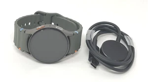 Samsung Galaxy Watch 7 40mm Green With Green Sport Band Cellular Very Good - Photo 1 sur 5