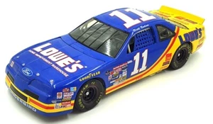 Ertl 1/18 Scale Diecast 7240DO - Ford Thunderbird Team Lowe's #11 Brett Bodine - Bild 1 von 5