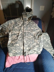 ACU Military Jacket Mens Size Small Short Chemical Protective Digital Camo Hood - Picture 1 of 14