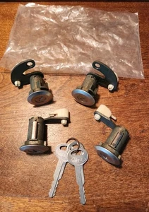 NOS FORD 1980-1991 E150 E250 Econoline Van Door Lock set - Picture 1 of 7