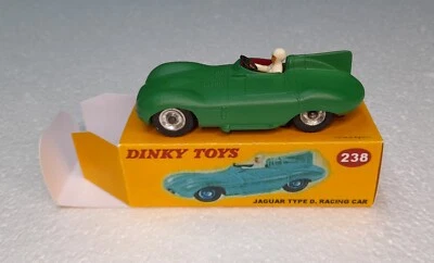 Dinky 238 Jaguar type D racing car [code 3] - Immagine 1 di 4