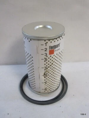 Genuine Fleetguard Fuel Filter Cummins FF5369W Detroit Diesel For Freightliner - Image 1 of 4