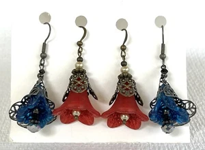 Red & Blue Dangle Flower Earrings Lot 2 Pair Trumpet Calla Lily Filigree Metal - Picture 1 of 6