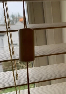 2 Pcs White Cord Venetian Blind  Breakaway Child Safety connectors - Image 1 of 4