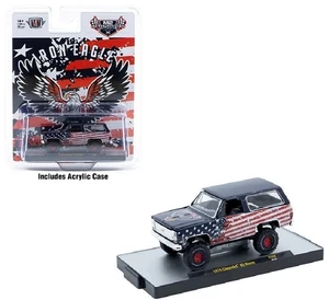 Iron Eagle 1974 Chevrolet K5 Blazer Red White Blue M2 Machines 1:64 Die-cast - Picture 1 of 2