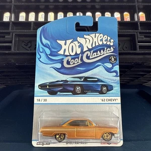 2013 Hot Wheels Cool Classics '62 Chevy Orange Gold Spectrafrost Metal 1:64 NEU  - Bild 1 von 5