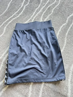 Minifalda deportiva Kappa con cremallera frontal para mujer talla M blanca y negra Foto 1 de 4