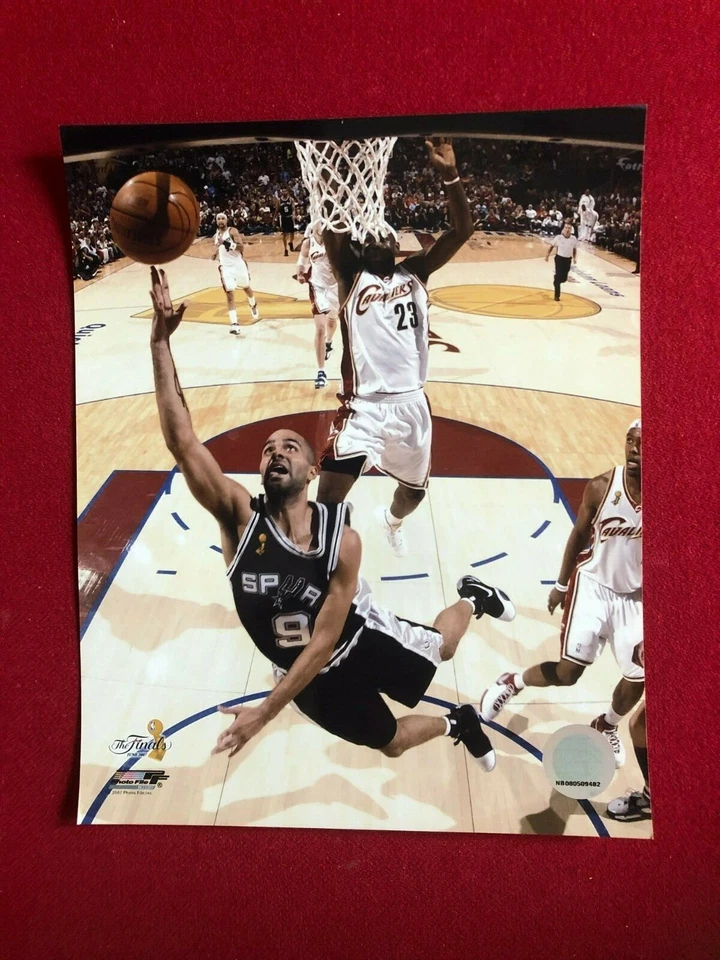 Tony Parker (шпоры), лицензированный, фото файл 8 «x 10» цветное фото (винтажный) Леброн - Изображение 1 из 1