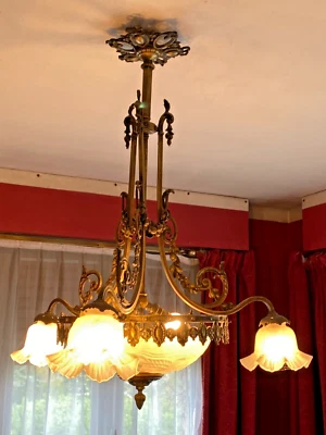 ANCIEN IMPOSANT LUSTRE BRONZE TULIPE VERRE MAISON BOURGEOISE BOUILLOTTE NOTAIRE - Photo 1/4