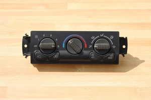 99-02 Chevy Silverado Tahoe Sierra Yukon AC Heater Temperature Climate Control - Picture 1 of 4