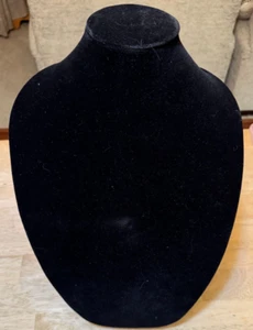 Premiere Prop Co Terciopelo Negro 15" Busto Exhibición 3D Soporte Collar Colgante Joyería - Imagen 1 de 13