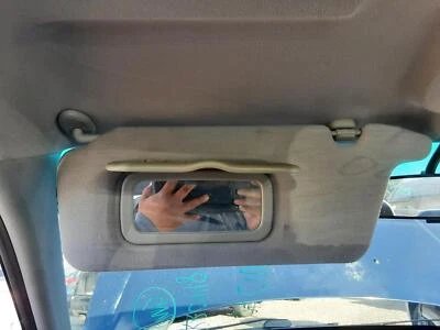 Para-sol esquerdo usado serve: 2004 Honda Civic sem iluminação Sdn esquerdo grau A - Imagem 1 de 4