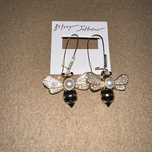 Betsey Johnson Gold Tone Bee Drop Earrings Crystal Accents - Picture 1 of 3