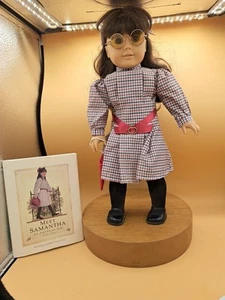 Muñeca American Girl Samantha Marrón y Cabello Ojos Meet Vestido Con Libro - Imagen 1 de 9