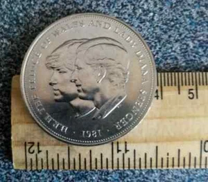 HRH Commemorative Coin King - The Prince Of Wales And Lady Diana Spencer 1981 - Picture 1 of 3