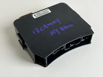 Toyota Camry 2017 motor híbrido bloque de conexiones caja de fusibles 82641-33180 OEM  Foto 1 de 4