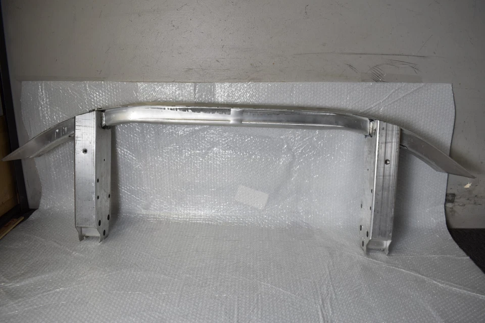 Barra de refuerzo delantera BMW 540I 2017-2021 OEM DE FÁBRICA Foto 1 de 4