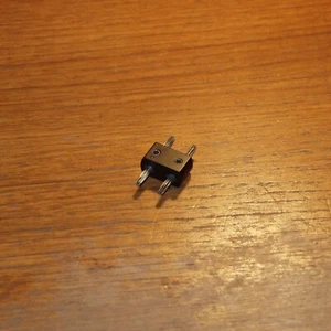 ORIGINAL Leitz LEICA CNXOO Doppelstecker ADAPTER für 2 Blitzgeräte CEYOO - Bild 1 von 3