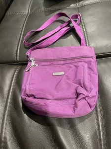 baggallini rosa lila fuchsia Handtasche Reisetasche Schulter Umhängetasche - Bild 1 von 5