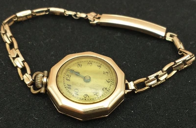 Women's SOLID 14k GOLD Vintage Watch, 15 Jewels, Runs but needs repair, 16 grams - Image 1 of 4