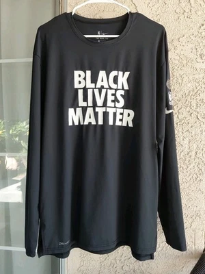 Camiseta réplica Nike Black Lives Matter manga longa corte atlético DriFit GG - Imagem 1 de 4