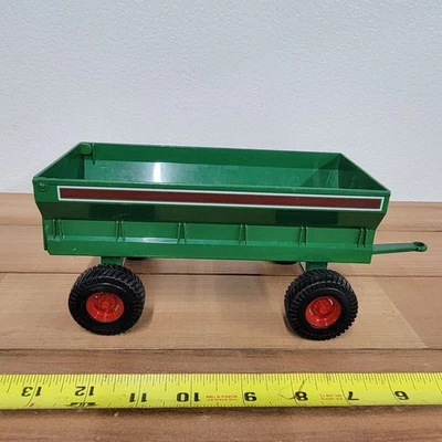 Remolque agrícola de plástico Hasbro Tonka Maisto 2001 verde marrón 8" ruedas rojas bonito Foto 1 de 4