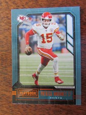 PATRICK MAHOMES FOOTBALL CARD