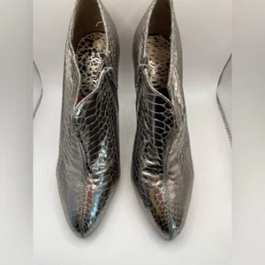 Sam Edelman Whitely Spike Silver Patent Leather Faux Snake Skin Heel Whimsical 8 - Picture 1 of 10