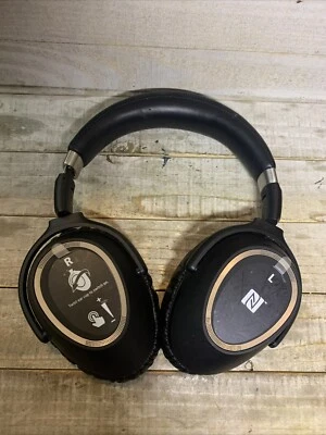 Sennheiser PXC 550 Wireless BT NoiseGard Adaptive Noise Parts Not Working As Is - Image 1 of 4
